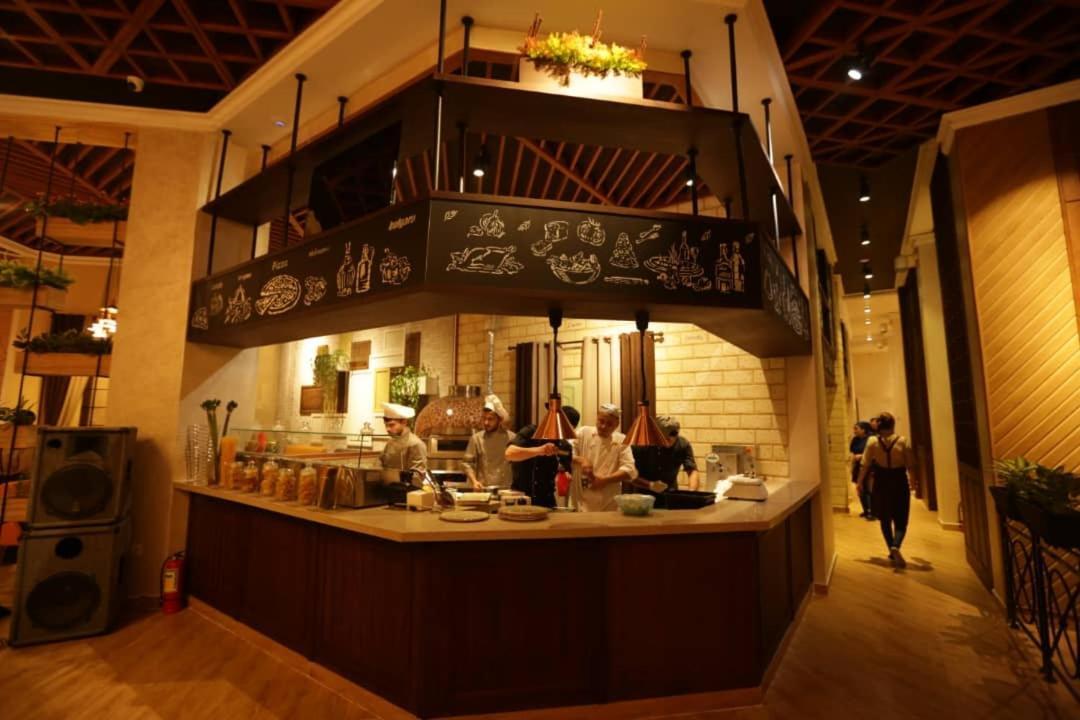 Hotel 777 Ντουσαμπέ Εξωτερικό φωτογραφία