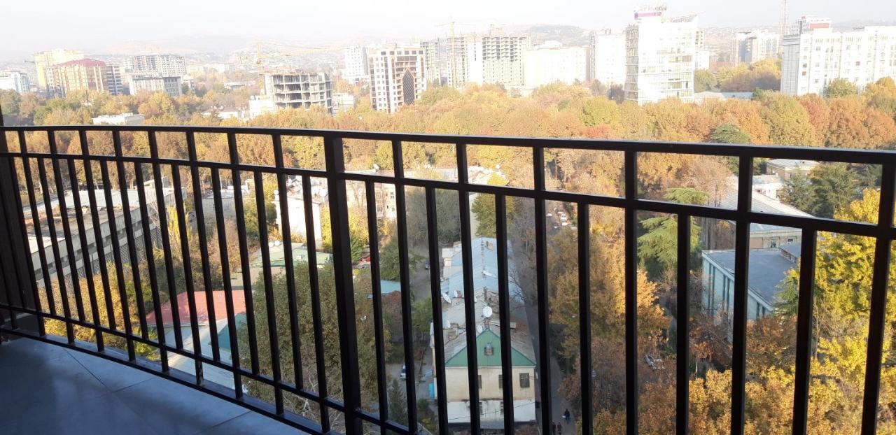 Hotel 777 Ντουσαμπέ Εξωτερικό φωτογραφία